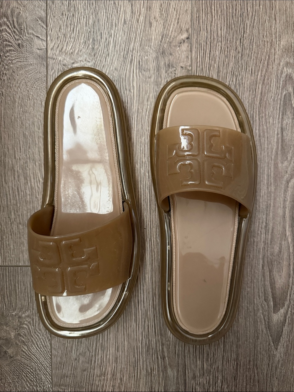 Tory Burch Nude/Tan Glossy Logo Slide Sandals - Picture 3 of 5